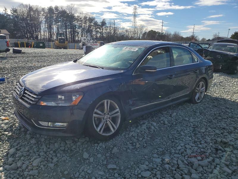 Foto 1 de la subasta – 2015 VOLKSWAGEN PASSAT con VIN 1VWCS7A35FC018880