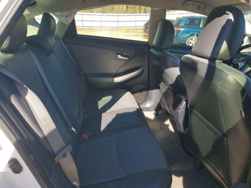 Photo 10 from auction – 2014 TOYOTA PRIUS with VIN JTDKN3DU6E1777972