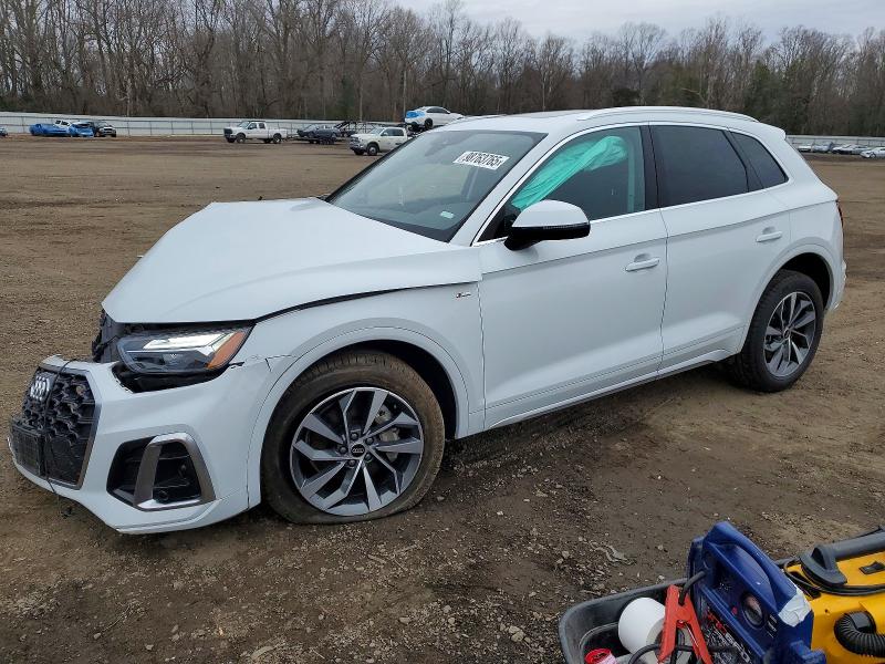 AUDI Q5 PREMIUM 2022 with VIN WA1EAAFY3N2072421 - Photo from auction