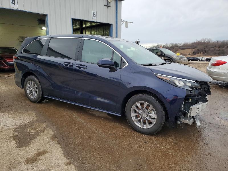 Photo 4 from auction – 2025 TOYOTA SIENNA with VIN 5TDKRKEC9SS268719