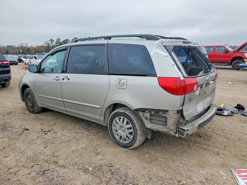 Photo 2 from auction – 2006 TOYOTA SIENNA with VIN 5TDZA23C96S569876