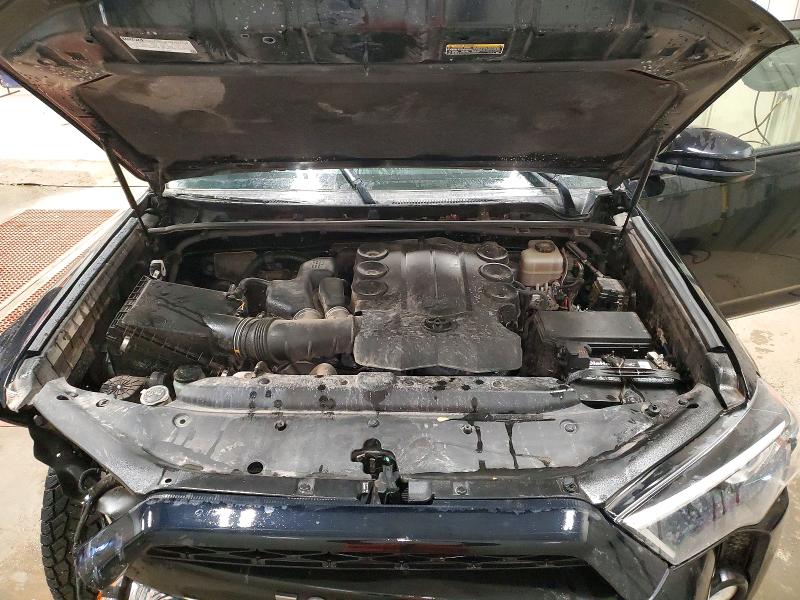 Photo 12 from auction – 2020 TOYOTA 4RUNNER SR with VIN JTEBU5JR0L5786263