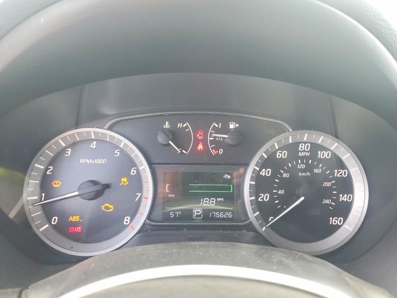 Photo 9 from auction – 2015 NISSAN SENTRA S with VIN 3N1AB7AP9FL678764