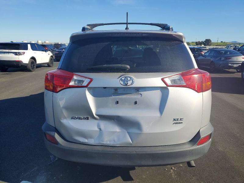 Photo 6 from auction – 2013 TOYOTA RAV4 XLE with VIN JTMRFREV3DD012382