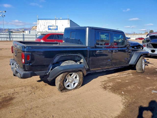 Photo 3 from auction – 2020 JEEP GLADIATOR with VIN 1C6HJTAG9LL130091