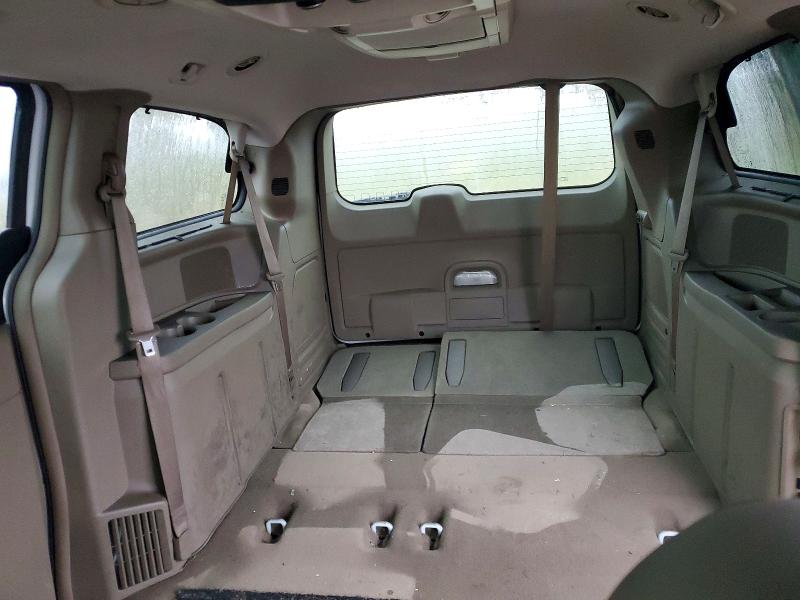 Photo 10 from auction – 2015 CHRYSLER TOWN & COU with VIN 2C4RC1GGXFR553681