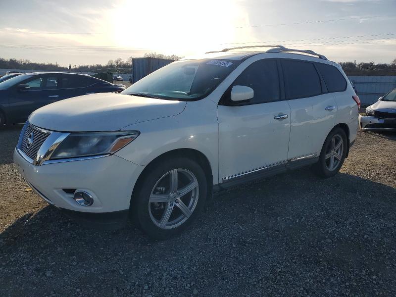 NISSAN PATHFINDER 2014 with VIN 5N1AR2MN3EC606177 - Photo from auction
