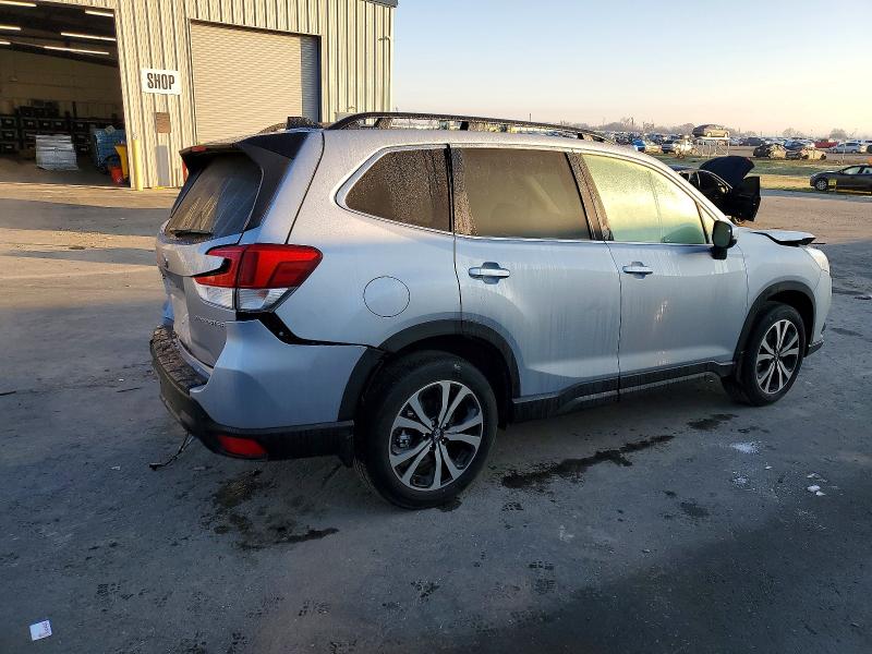 Photo 3 from auction – 2024 SUBARU FORESTER L with VIN JF2SKALC9RH435615