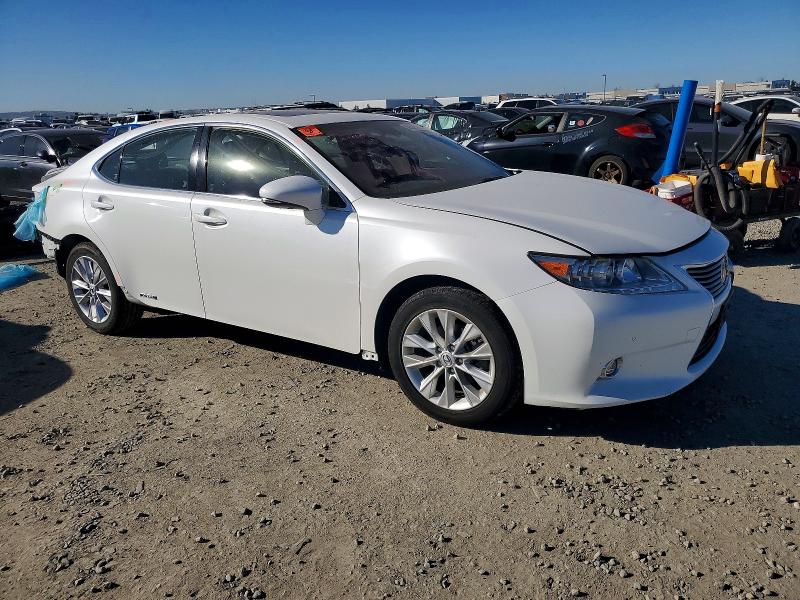 Photo 4 from auction – 2014 LEXUS ES 300H with VIN JTHBW1GG2E2060131
