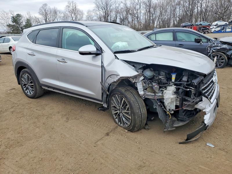 Photo 4 from auction – 2020 HYUNDAI TUCSON LIM with VIN KM8J3CAL2LU092386