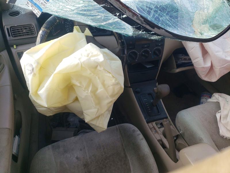 Photo 8 from auction – 2004 TOYOTA COROLLA with VIN 1NXBR32E24Z272052
