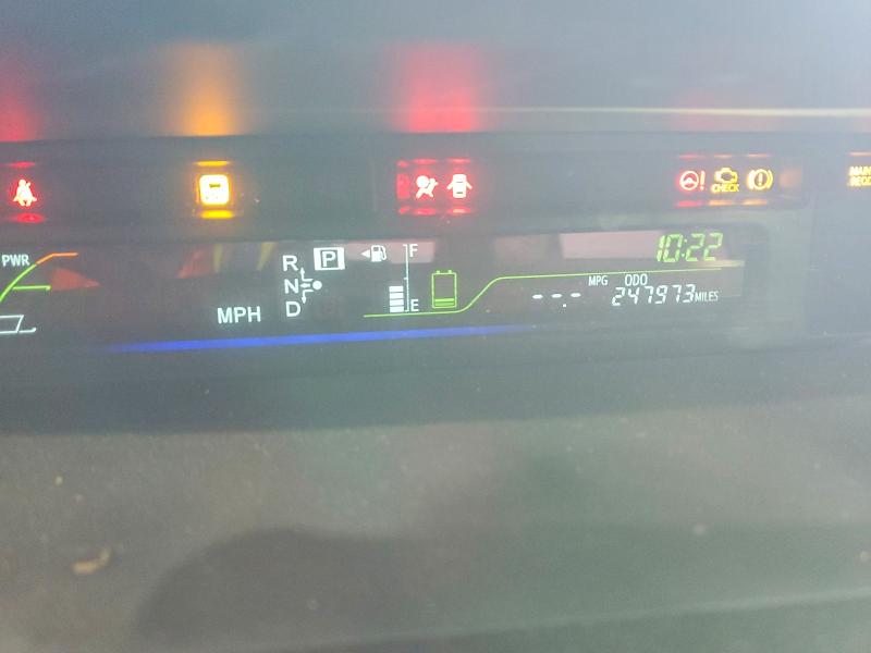 Photo 9 from auction – 2014 TOYOTA PRIUS V with VIN JTDZN3EU6E3301450