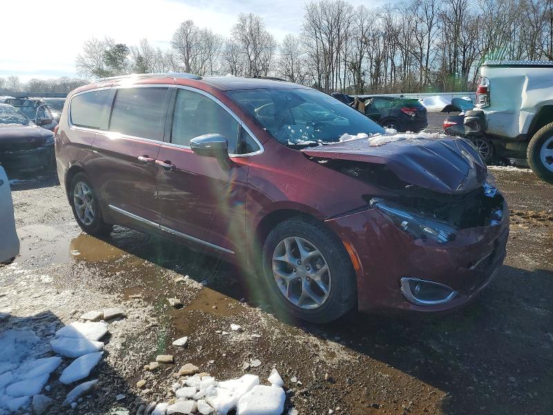 Photo 4 from auction – 2018 CHRYSLER PACIFICA L with VIN 2C4RC1GG0JR170843