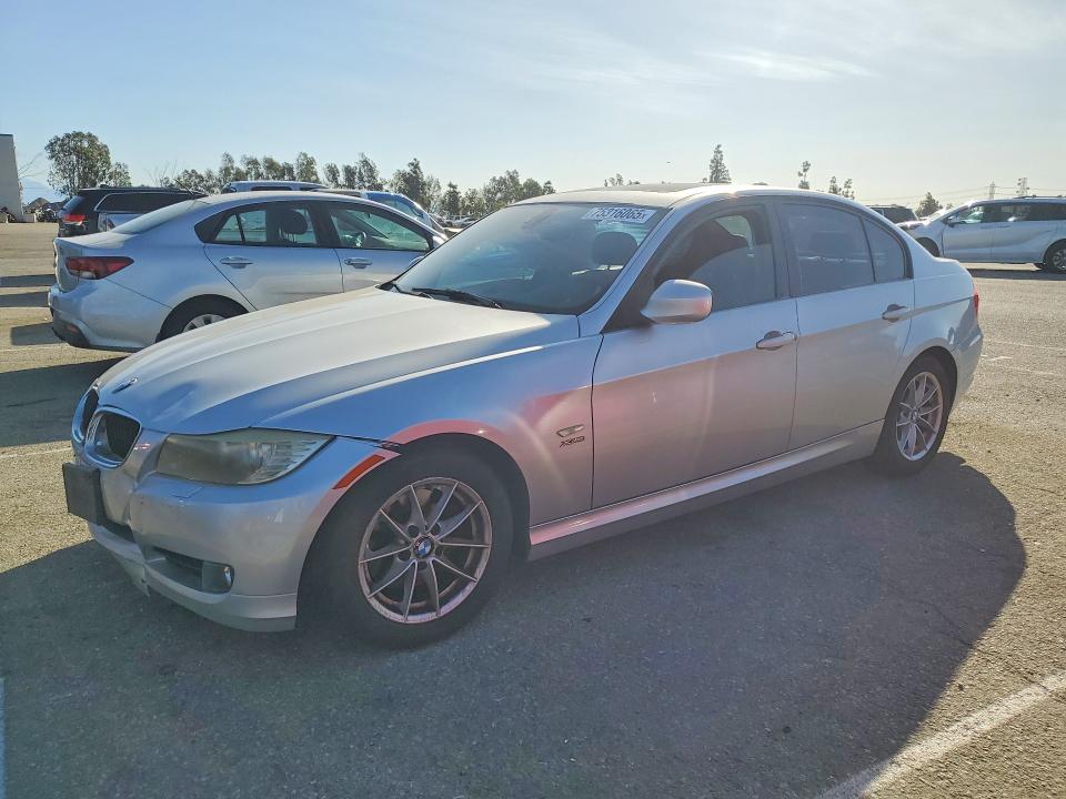 BMW 328 XI 2010 with VIN WBAPK7C53AA460495 - Photo from auction