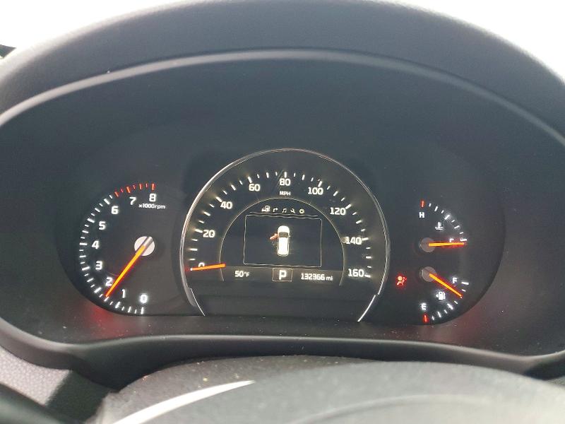 Photo 9 from auction – 2016 KIA SORENTO with VIN 5XYPK4A53GG080246