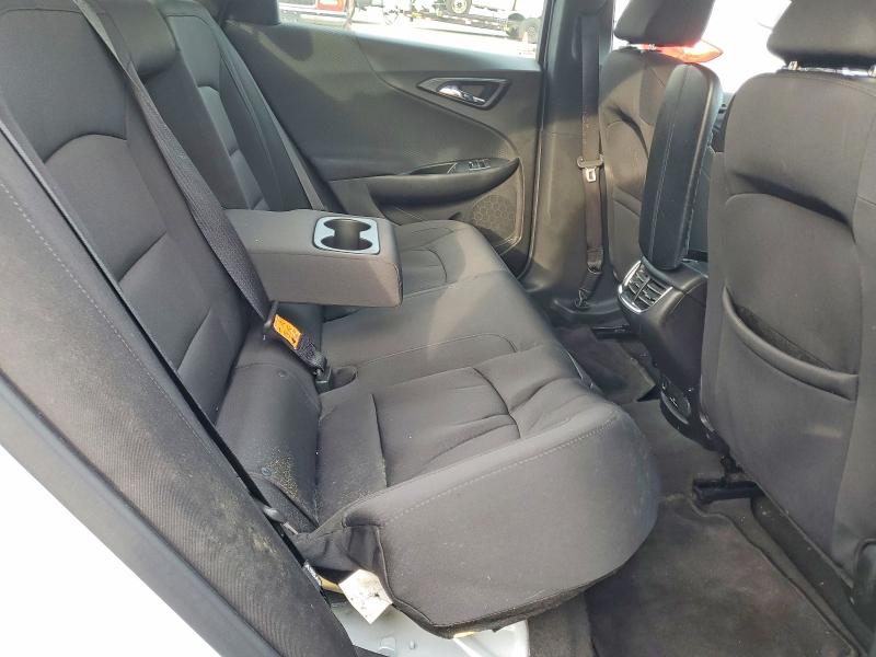 Photo 10 from auction – 2018 CHEVROLET MALIBU LT with VIN 1G1ZD5ST8JF139557