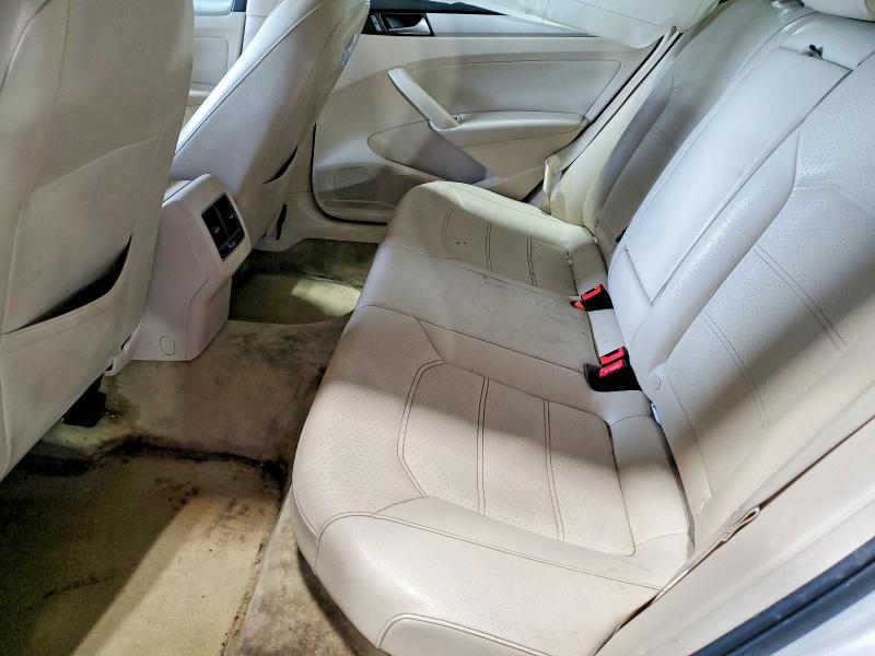 Photo 10 from auction – 2013 VOLKSWAGEN PASSAT SE with VIN 1VWBH7A35DC083428