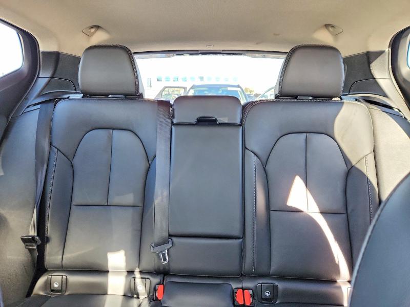 Photo 10 from auction – 2023 VOLVO XC40 PLUS with VIN YV4L12UW6P2108509