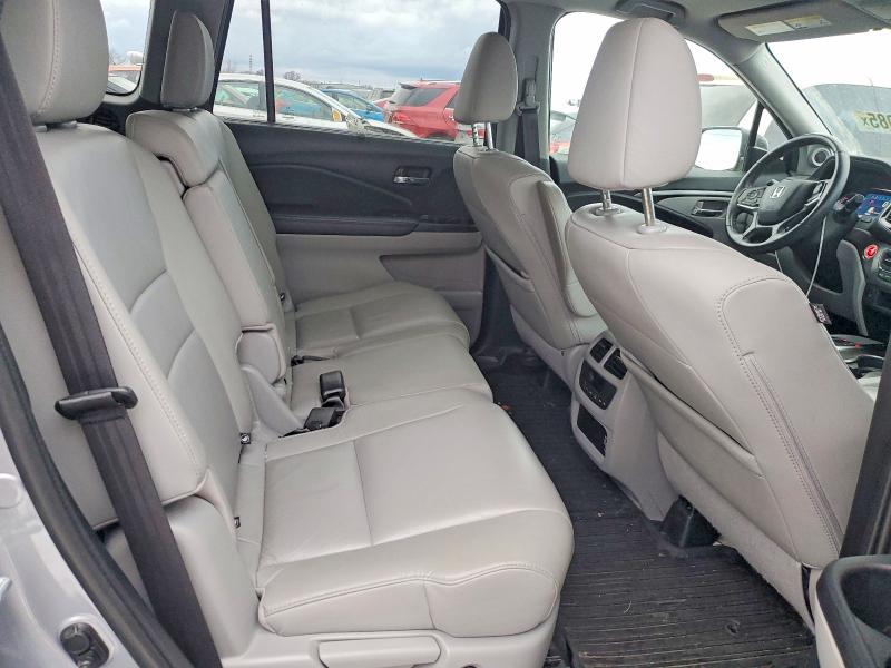 Zdjęcie 10 z aukcji – 2022 HONDA PILOT z VIN 5FNYF6H26NB101398