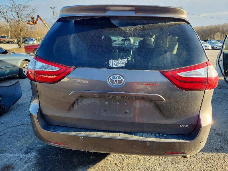 Photo 6 from auction – 2017 TOYOTA SIENNA with VIN 5TDYZ3DC7HS809860