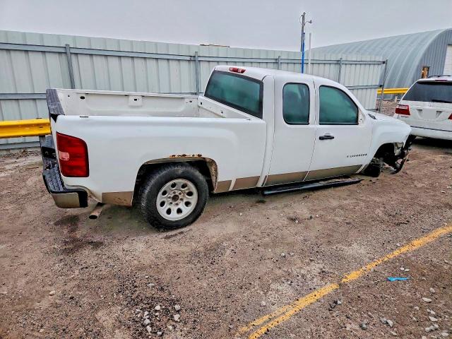 Photo 3 from auction – 2008 CHEVROLET SILVERADO with VIN 1GCEC19J88Z288470
