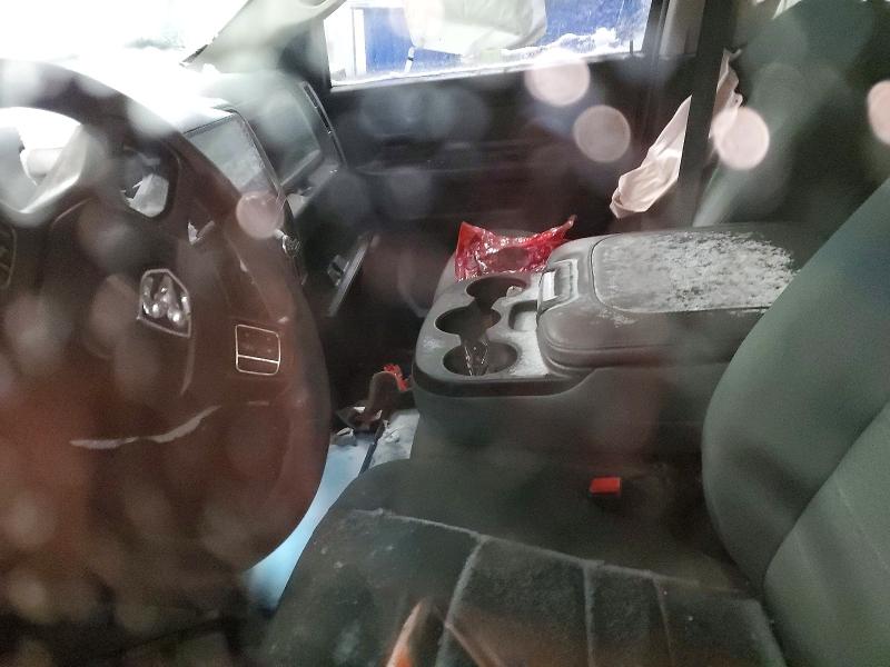 Photo 7 from auction – 2017 RAM 1500 ST with VIN 3C6RR7KT1HG787553