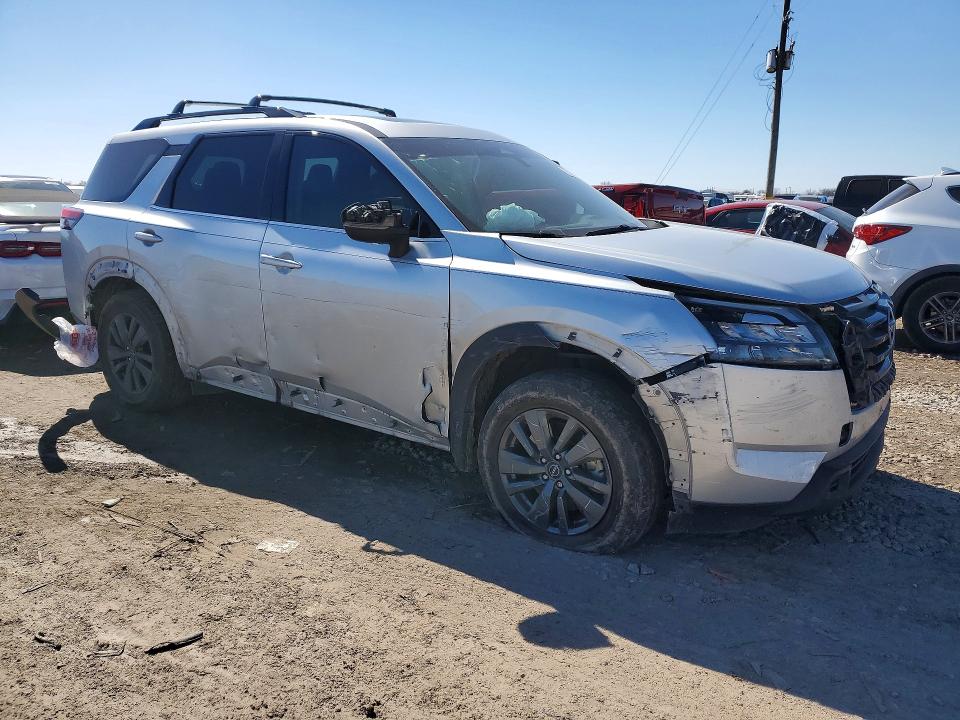 Photo 4 from auction – 2024 NISSAN PATHFINDER with VIN 5N1DR3BB0RC273924