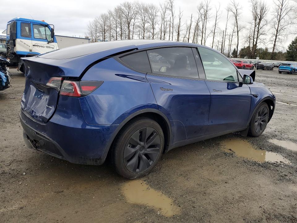 Photo 3 from auction – 2025 TESLA MODEL Y with VIN 7SAYGAEEXSF297083