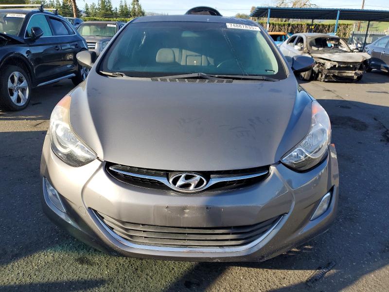 Photo 5 from auction – 2013 HYUNDAI ELANTRA GL with VIN 5NPDH4AE0DH228021