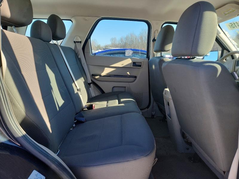 Photo 10 from auction – 2011 FORD ESCAPE XLS with VIN 1FMCU0C71BKB50941
