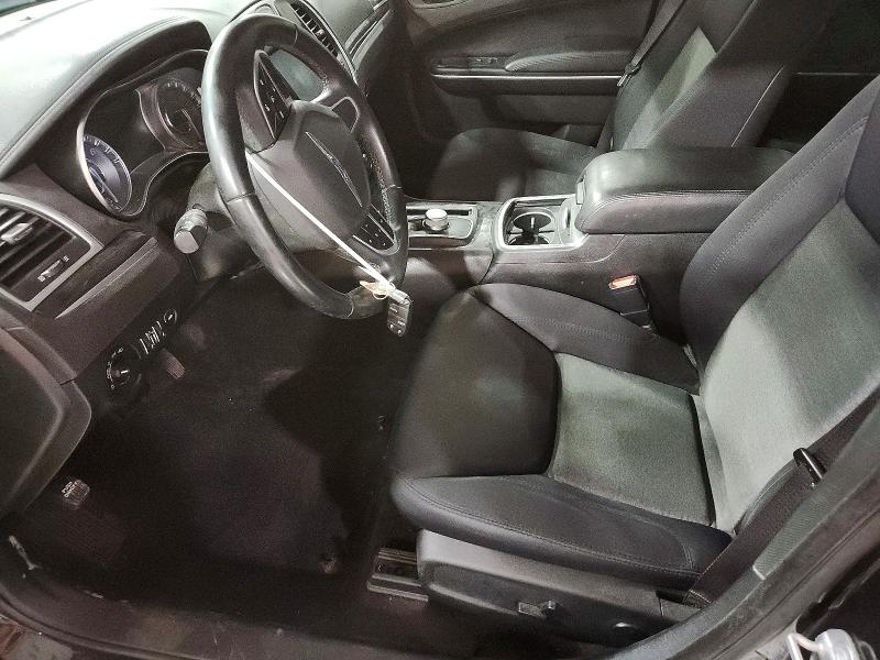 Photo 7 from auction – 2018 CHRYSLER 300 TOURIN with VIN 2C3CCAAG0JH320989