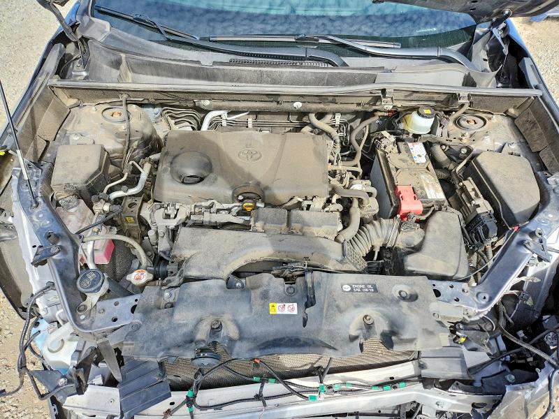 Photo 12 from auction – 2020 TOYOTA RAV4 XLE with VIN JTMP1RFV0LD529447