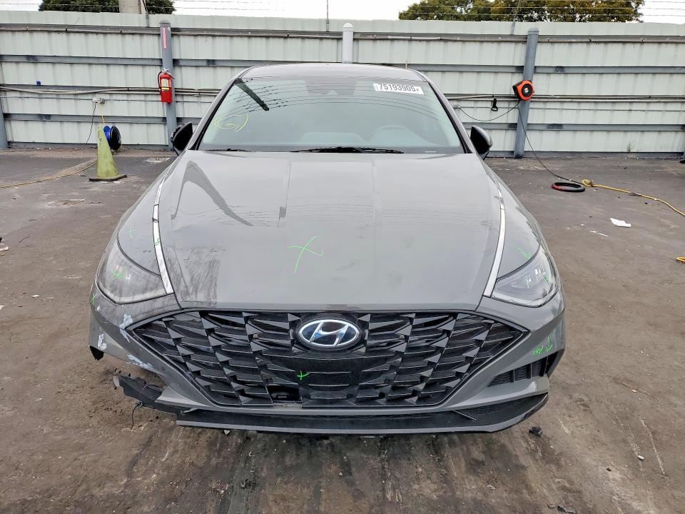 Photo 5 from auction – 2020 HYUNDAI SONATA with VIN 5NPEL4JA2LH018244