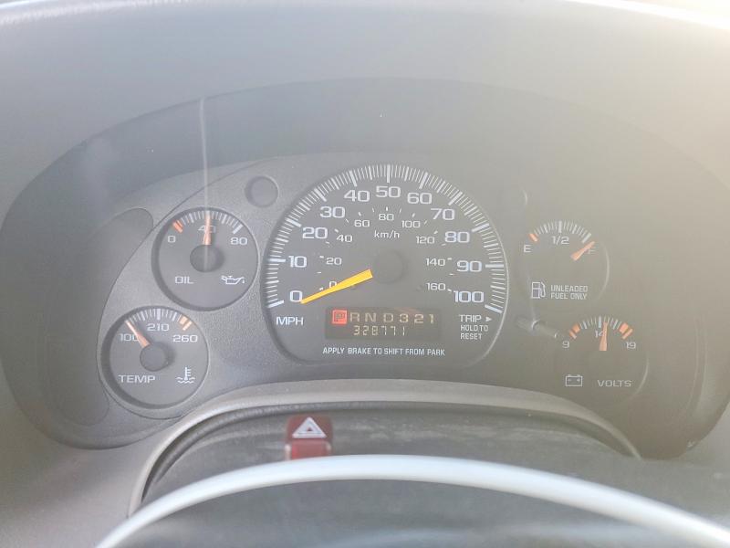 Photo 9 from auction – 2000 CHEVROLET ASTRO with VIN 1GNEL19W4YB102645