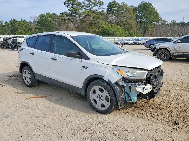Photo 4 from auction – 2017 FORD ESCAPE S with VIN 1FMCU0F72HUD56343