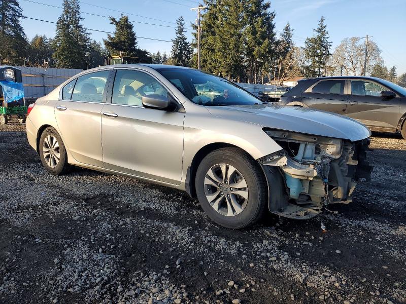 Photo 4 from auction – 2015 HONDA ACCORD with VIN 1HGCR2F31FA181114