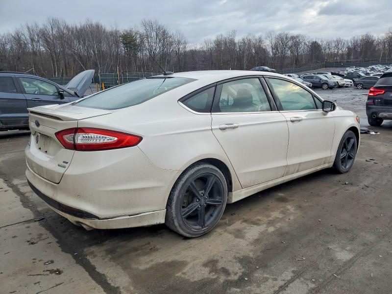 Foto 3 de la subasta – 2016 FORD FUSION SE con VIN 3FA6P0HD2GR401868