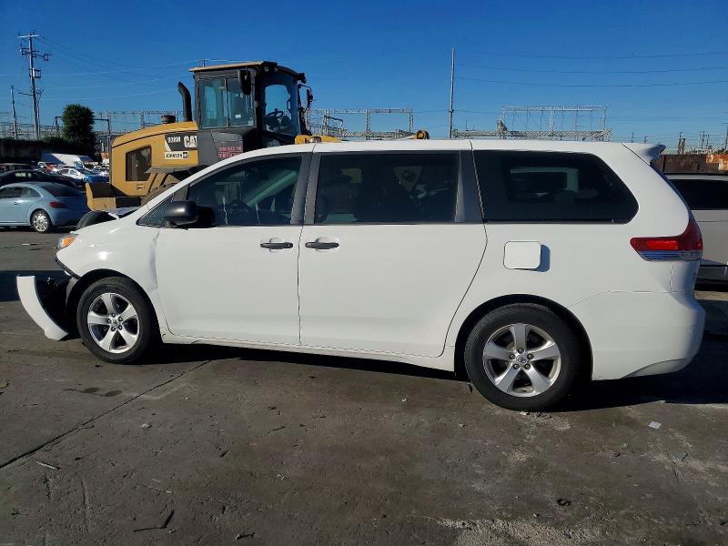 Photo 2 from auction – 2014 TOYOTA SIENNA with VIN 5TDZK3DCXES480415