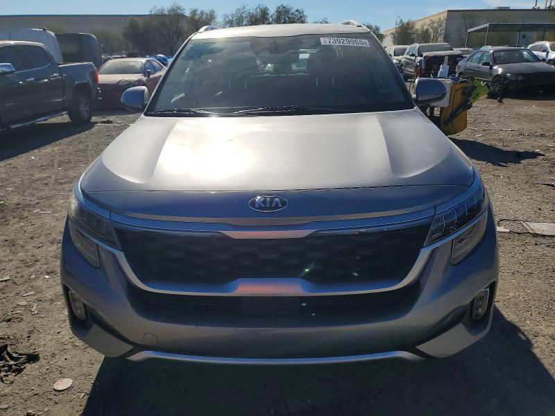 Photo 5 from auction – 2021 KIA SELTOS SX with VIN KNDETCA23M7128521