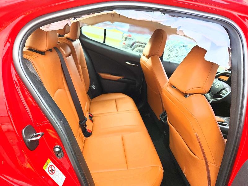 Photo 10 from auction – 2019 LEXUS UX 250H with VIN JTHU9JBH5K2009458