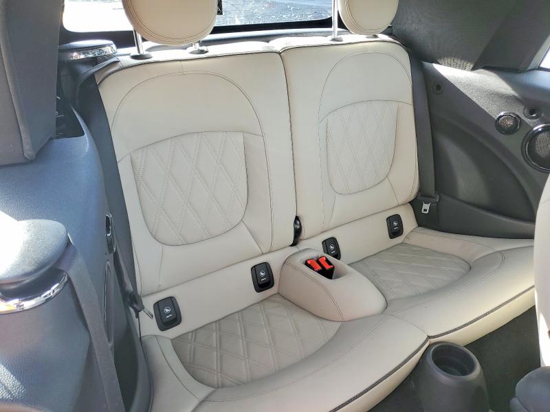 Photo 10 from auction – 2021 MINI COOPER with VIN WMWWJ5C07M3N02294