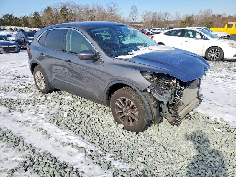 Photo 4 from auction – 2021 FORD ESCAPE with VIN 1FMCU9G63MUB15492