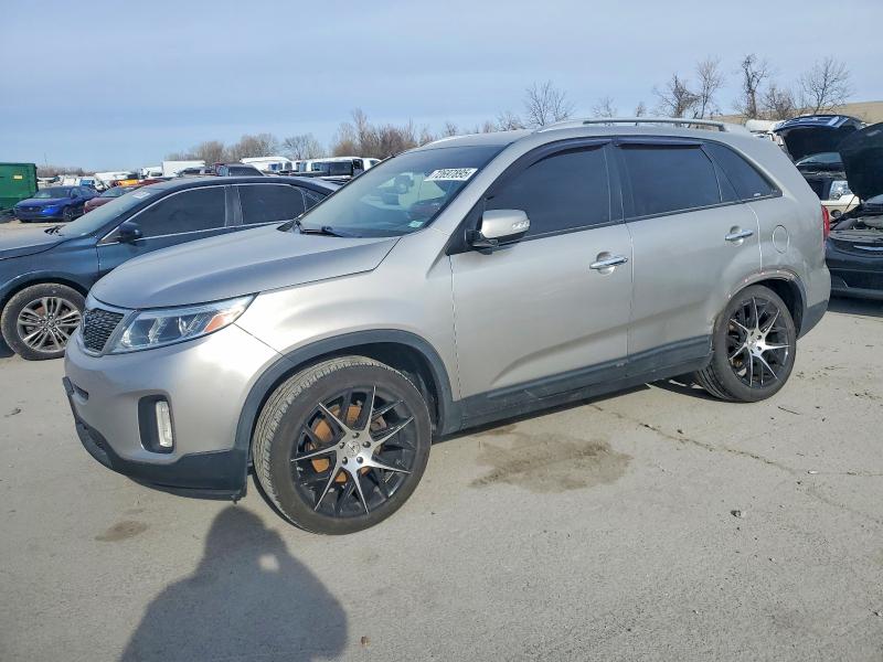 KIA SORENTO 2014 with VIN 5XYKT3A68EG518010 - Photo from auction