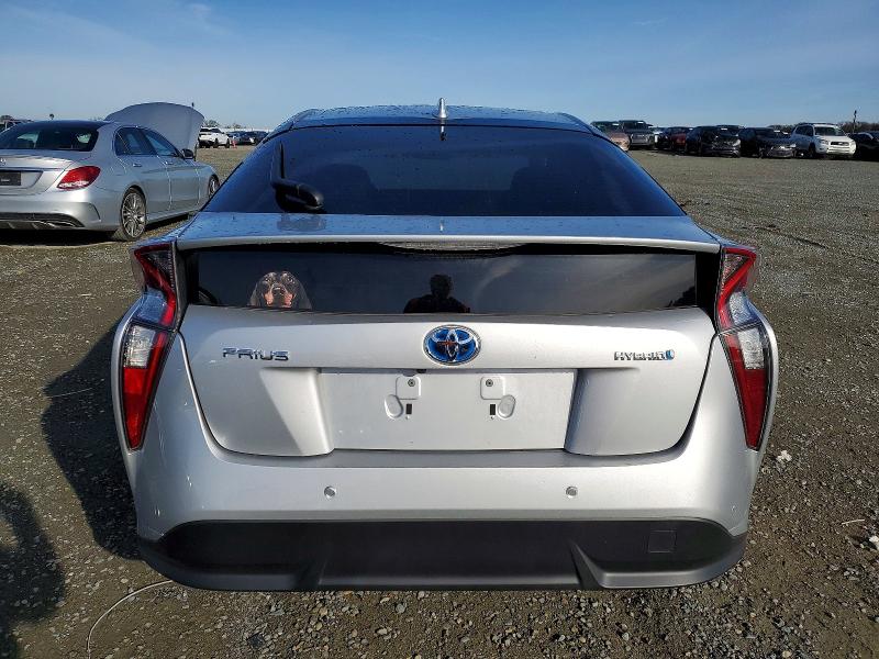 Photo 6 from auction – 2017 TOYOTA PRIUS with VIN JTDKARFU0H3042022