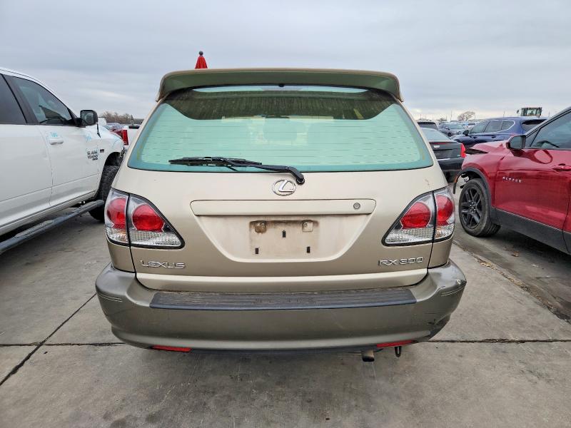 Photo 6 from auction – 2001 LEXUS RX 300 with VIN JTJHF10U010231828