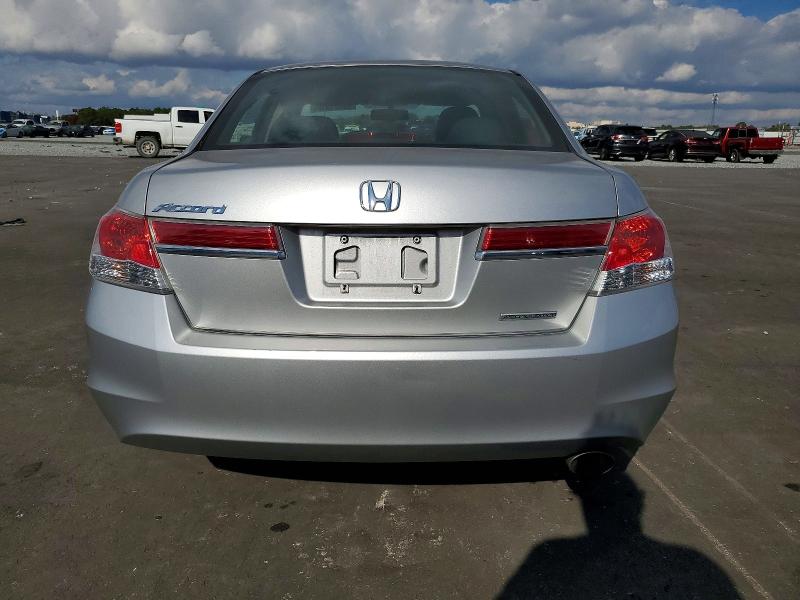 Photo 6 from auction – 2012 HONDA ACCORD with VIN 1HGCP2F64CA133988