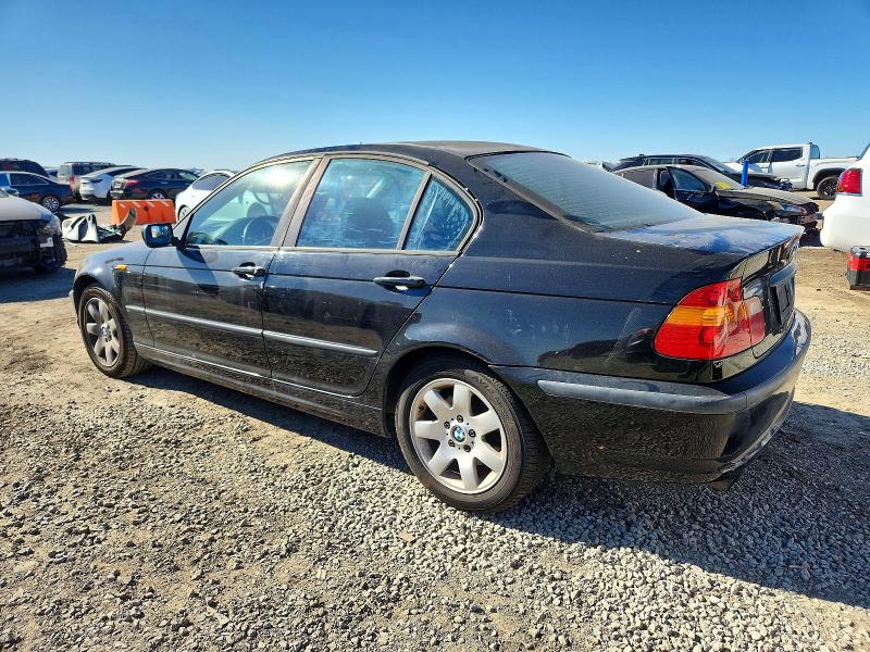 Photo 2 from auction – 2004 BMW 325 IS SUL with VIN WBAAZ33474KP85487
