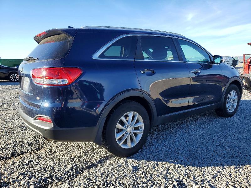 Photo 3 from auction – 2016 KIA SORENTO LX with VIN 5XYPG4A38GG171335