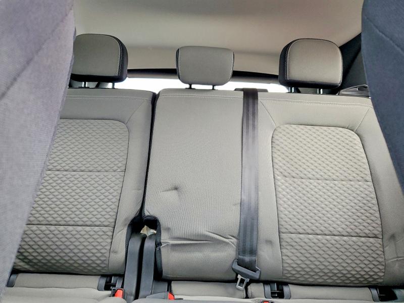 Photo 10 from auction – 2022 FORD ESCAPE with VIN 1FMCU0G63NUB83577