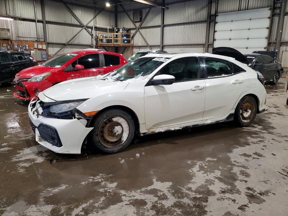 HONDA CIVIC 2017 مع رقم تعريف المركبة SHHFK7H43HU309316 - صورة من المزاد